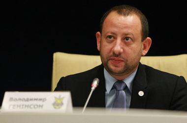 Президентом футбольной Премьер-лиги Украины избран Владимир Генинсон