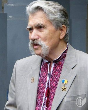 Левко Григорьевич Лукьяненко