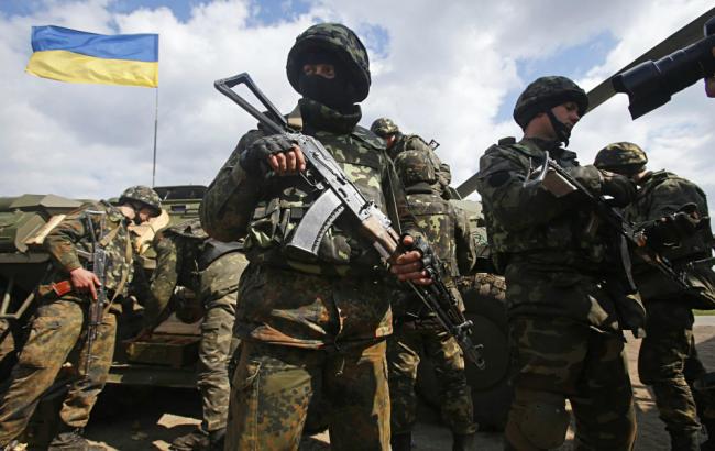 Опрос: в случае оккупации четверть украинцев взялись бы за оружие