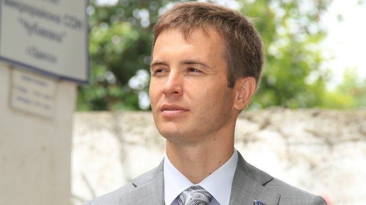 В прошлом году Олега Брындака обвиняли в разбазаривании Лузановки