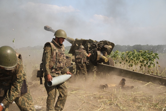 Тымчук: Боевики в зоне АТО перебрасывают артиллерию на передовую