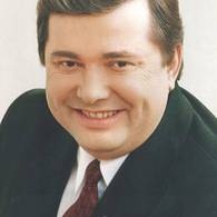 Янукович уволил человека Литвина