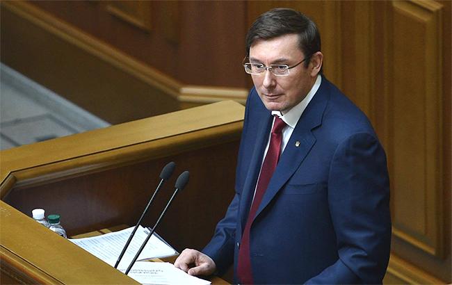 Луценко внес в ВР представления о задержании и аресте Савченко