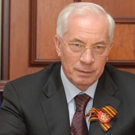 Николай Азаров решил уйти в отставку, чтобы сохранить целостность Украины