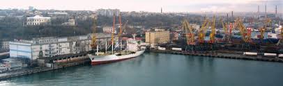 У Труханова наставили знаків, щоб фури їхали в порт Одеси тільки через платний «Євротермінал»