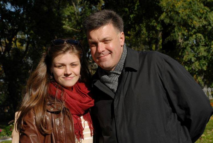 Олег Тягнибок стал дедушкой на 25-летие своей свадьбы