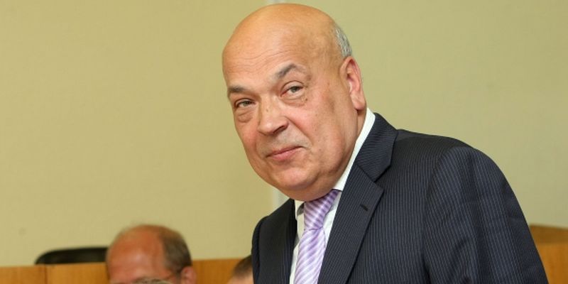Геннадия Москаля обвинили в бездействии на подкуп избирателей и потребовали уволиться
