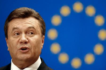 Лещенко: Давайте вернем Януковича и Пустовойтенко