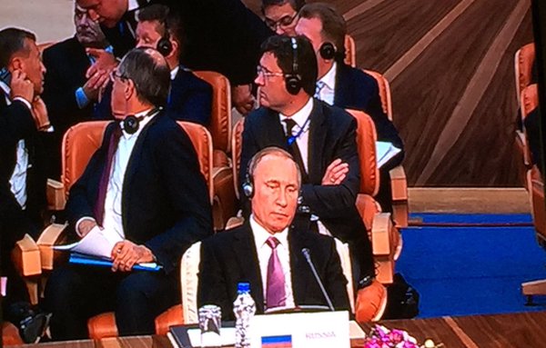 Владимира Путина опозорили во время газового форума в Иране