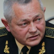 Скандальчик: Тенюх обвинил экс-главу Генштаба Ильина в потере украинских кораблей в Крыму