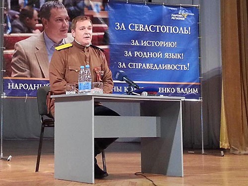 Вадим Колесниченко в Севастополе встретился с прессой в форме офицера Красной Армии