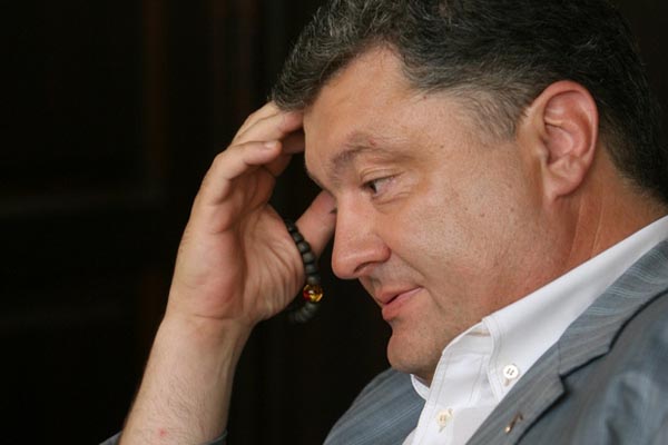 Петра Порошенко обвинили в нежелании брать ответственность за события на Донбассе