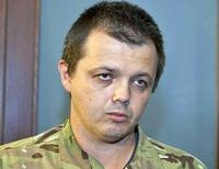 Семен Семенченко решил сменить форму военного на костюм депутата