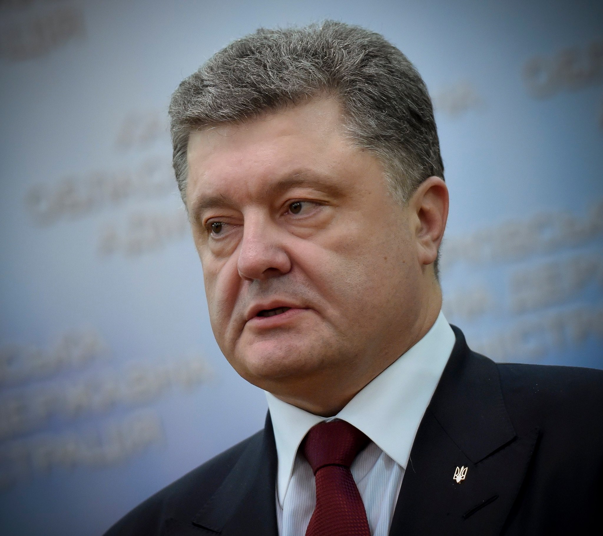 Порошенко заявил, что "фейковые" выборы несут большую угрозу Минским переговорам