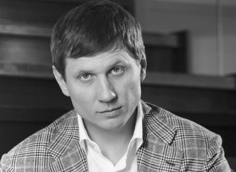 На выборах в Стаханове победил скандальный Сергей Шахов