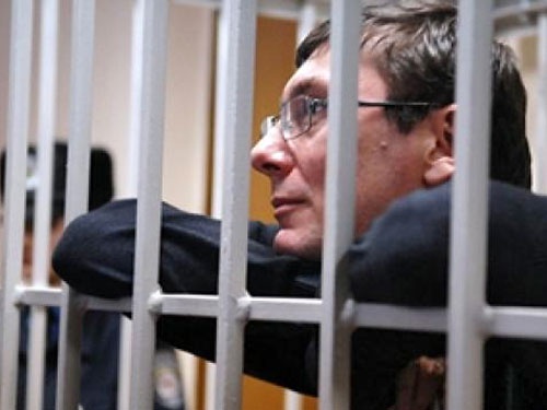 Юрия Луценко не освободили 19 февраля, потому что он обозвал сына Януковича проктологом