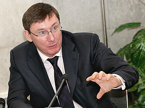 Луценко считает, что Рената Кузьмина сняли под давлением Европы