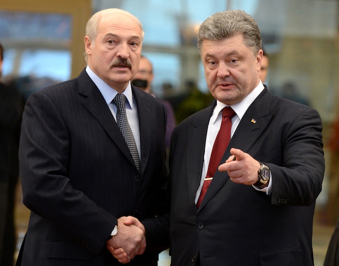 Лукашенко призвал Украину «не подбрасывать» Беларуси боевиков