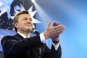 Мнение: Если, допустим, сюда приедет Янукович, он сможет спокойно посылать следователей куда подальше
