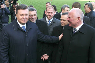 Леонид Климов вывел из «Имэксбанка» больше 7 миллиардов, оставив в залоге стадион, построенный за 3 млрд