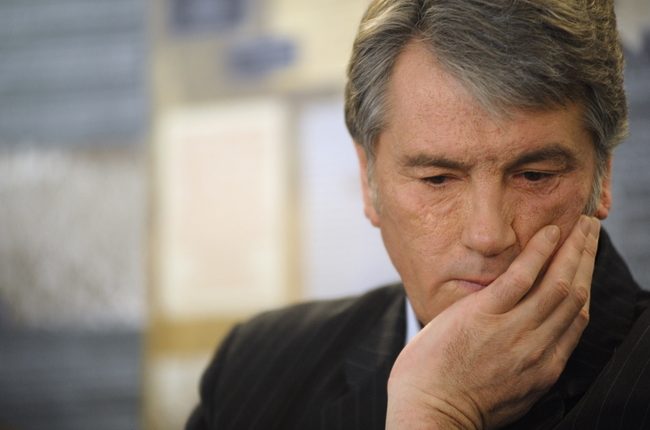 Ющенко заявил о крахе банковской системы Украины