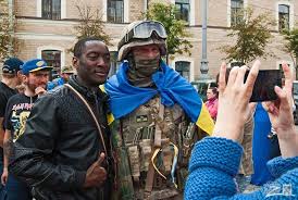 Иностранцы могут теперь легально служить в рядах украинской армии
