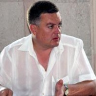В Сети появился новый компромат на сына севастопольского чиновника Сергея Савенкова. Видео