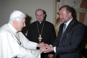 Балога удостоился ордена с рук Папы Римского