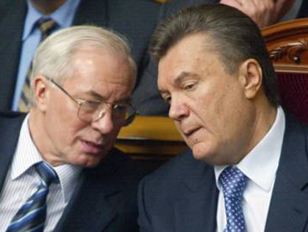 Виктор Янукович уже готов уволить Николая Азарова