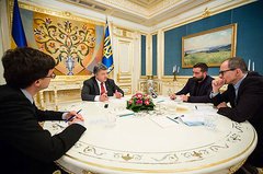 Порошенко считает обмен российских ГРУшников на Сенцова и Кольченко неравноценным