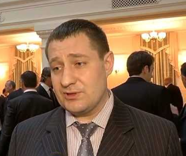 Заместитель главы ДСНС Олег Аверьянов незаконно занимается бизнесом и сдает российскому банку стратегическое предприятие