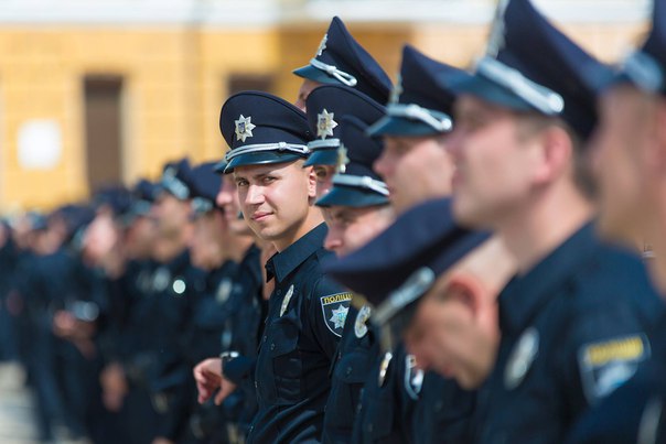 Киевский полицейский назначил дату рассмотрения штрафа, а сам не пришел 