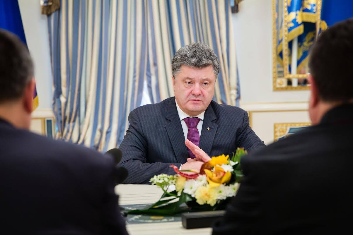 Президент подписал закон о перераспределении средств на восстановление Донбасса