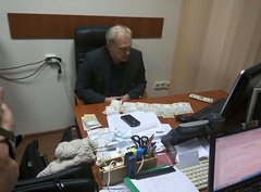 На взятке в 44 тысячи гривен с поличным задержан начальник управления Киево-Святошинской налоговой