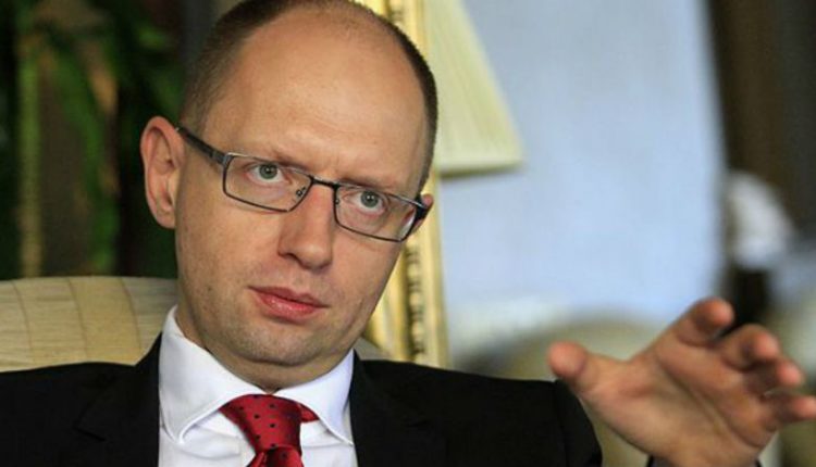 Яценюк не будет «чистить» банки, а заработает на жизнь политикой