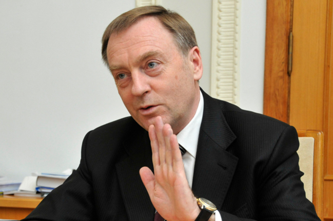 Экс-министр юстиции Александр Лавринович заявляет, что не получал сообщение о подозрении от ГПУ