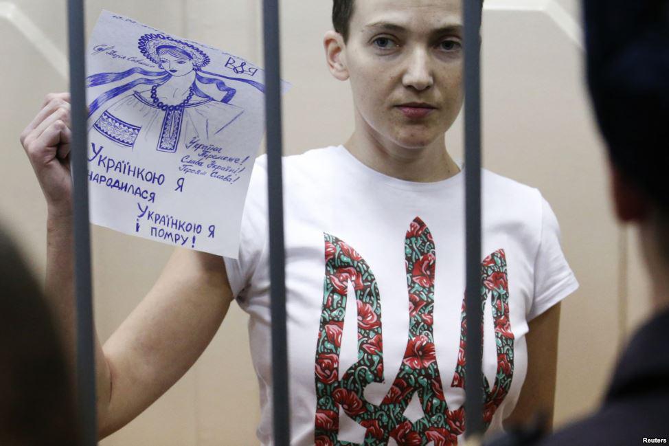 Савченко написала "три букви" на фейковому листі Порошенка. ВІДЕО