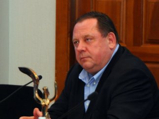 Вместе с сыном экс-руководитель Налоговой академии Петр Мельник обосновался в Дмитровке