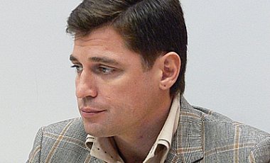 Депутат Киевсовета Александр Пабат получил тежелое ранение