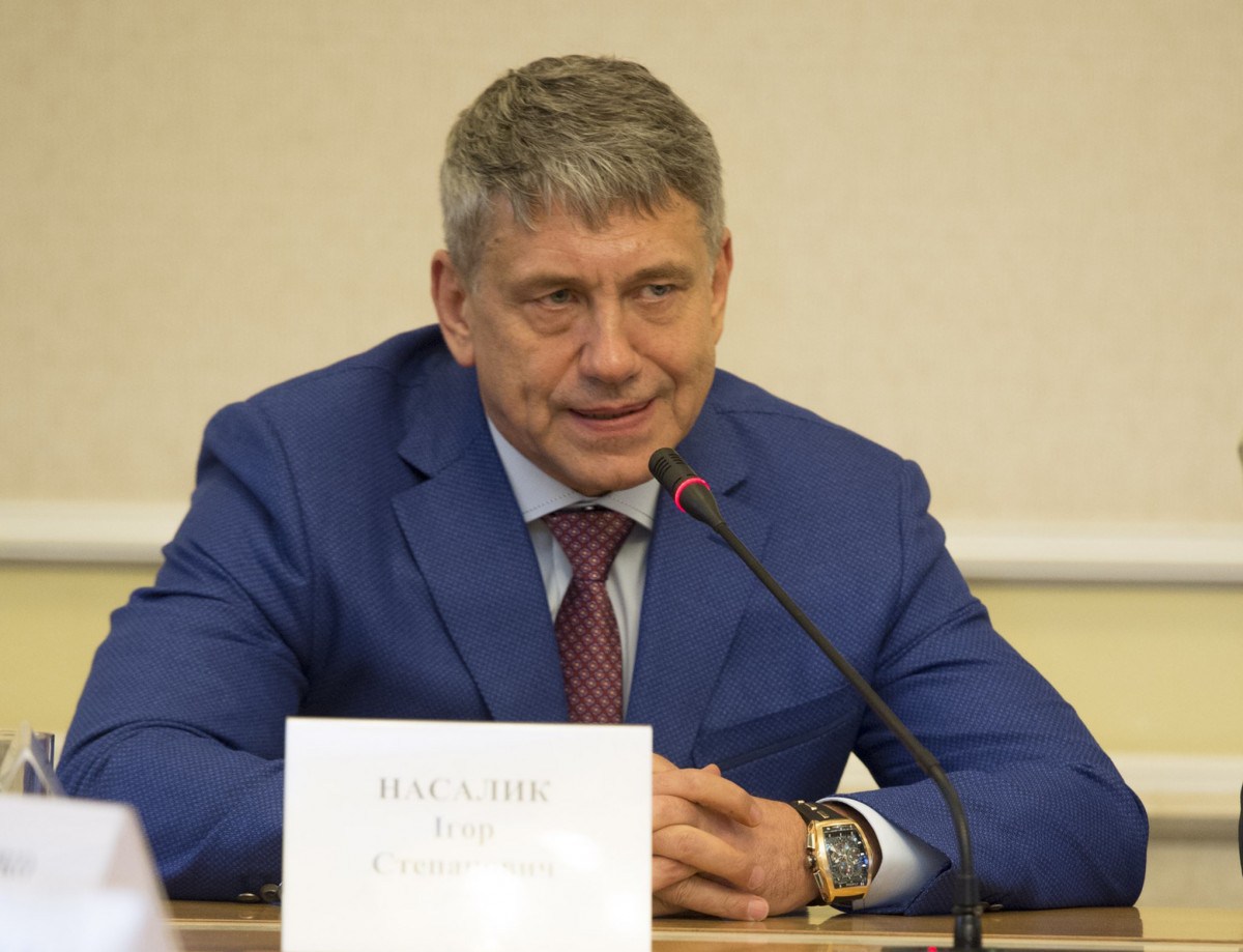 СМИ показали, как министр энергетики мило беседует с боевиками в Донецке об угле