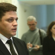 Мнение: Назначать губернатором Сергея Тригубенко, подозреваемого в связях с 'семьей', рискованно