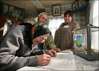 Яценюк увидел продолжение переворота и угрозу фальсификации выборов