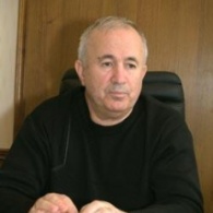 Об этом говорят: Экс-глава Генической РГА Сейтумер Ниметуллаев объявлен в розыск