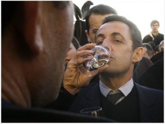 Сын 'регионала' Николая Янковского купил во Франции бочку вина. Как бонус - свидание с Саркози