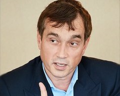 Василий Хмельницкий утверждает, что дал властям «откуп» в миллион долларов за пляж, к которому «прицепился» Саакашвили