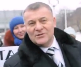 Видео дня: Экс-регионала и депутата Хмельницкого облсовета Петра Тарасюка облили зеленкой