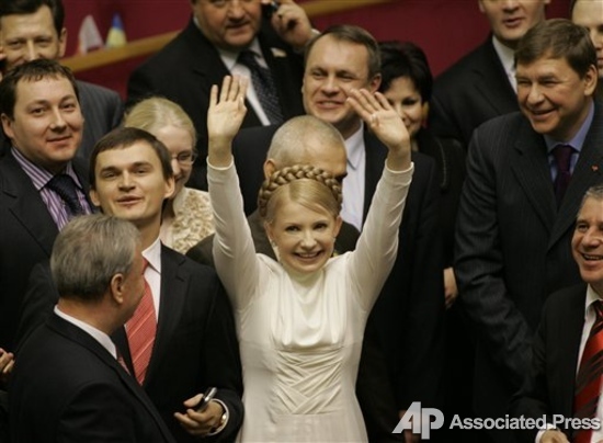 Тимошенко радуется, что получила самые дешевые деньги