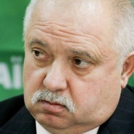 На выборах в Житомирской области Виктор Развадовский был самовыдвиженцем, а в новой Раде стал регионалом