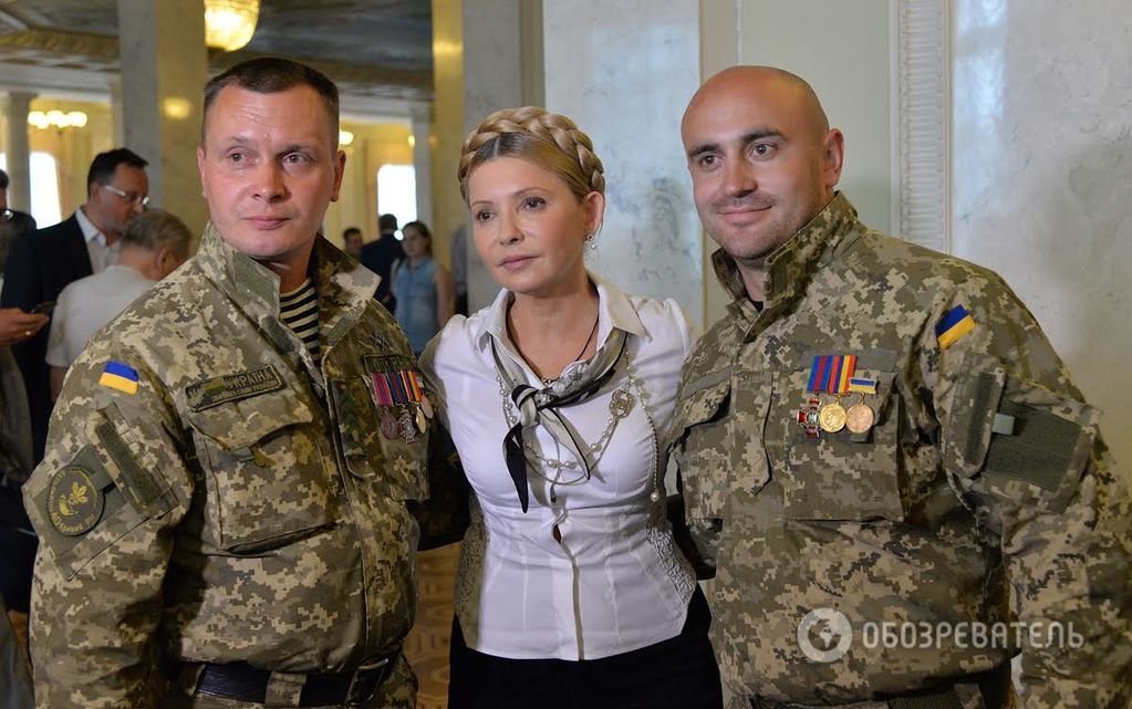 Фотофакт: На Юлии Тимошенко в Раде чуть не разошлась рубашка