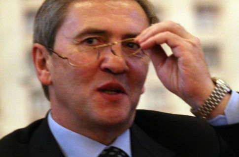 Ющенко не собирается увольнять Черновецкого